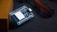 Cara Jalankan LLM Mini di ESP32-S3 Panduan jalankan LLM Mini di ESP32-S3 untuk AI lokal.